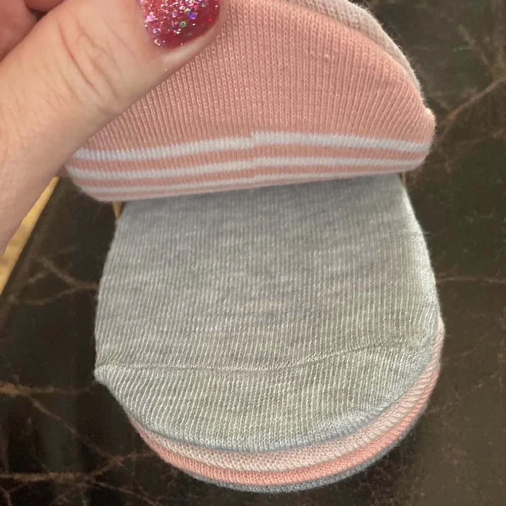 Rae Dunn 6 Pack liner socks